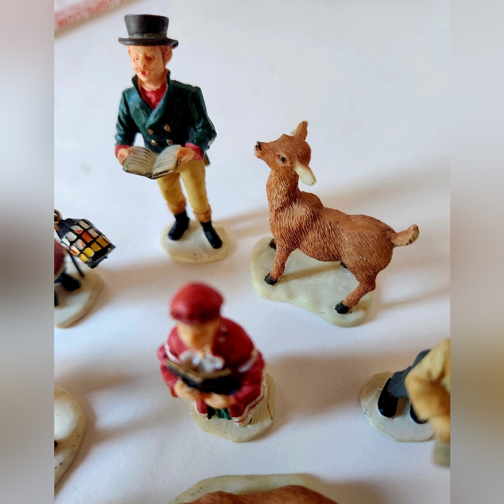 Lemax Miniature Christmas Carolers, Animals Lot Of 7